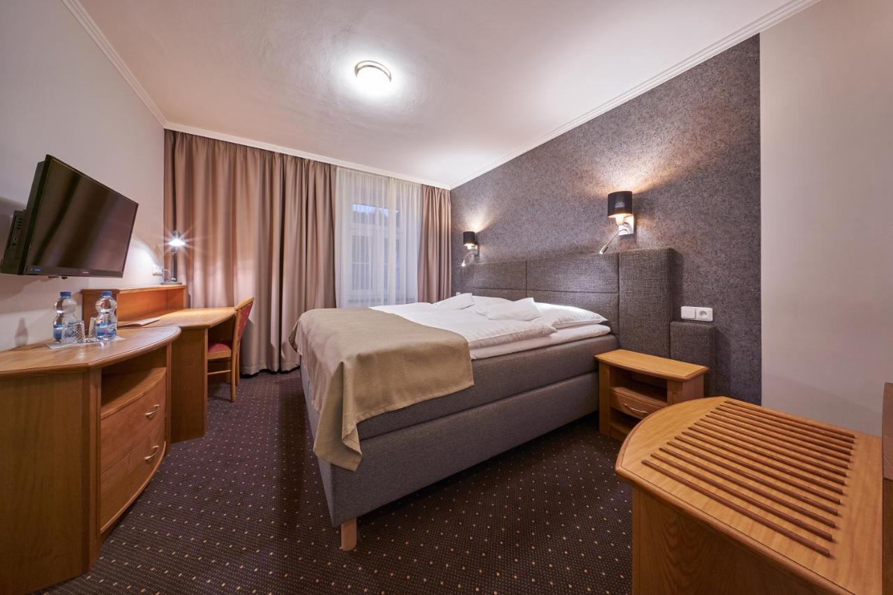 Hotel Adam Trutnov Exterior foto